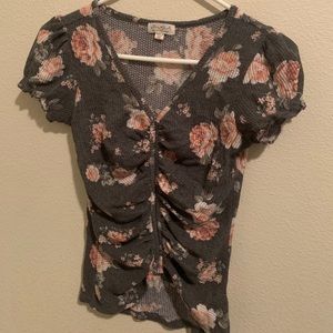 Scrunched up floral and gray shirt